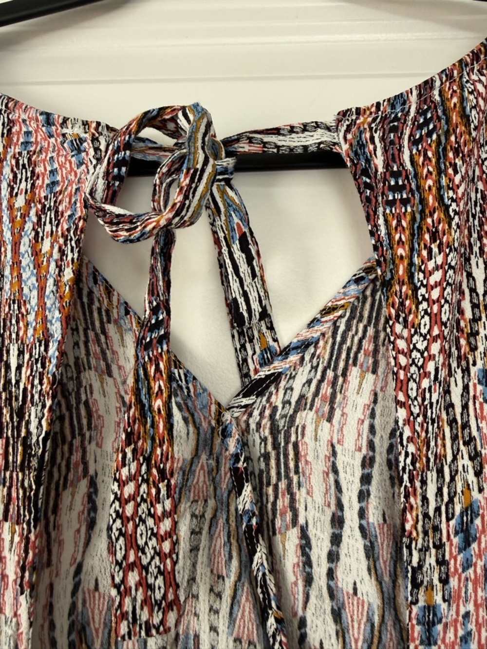 Multicolor Patterned Short Romper - Picture 5 of 6